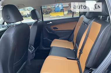 Позашляховик / Кросовер Volkswagen Tiguan 2019 в 