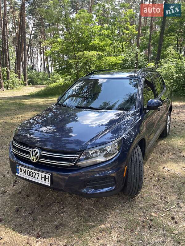 Внедорожник / Кроссовер Volkswagen Tiguan 2016 в Житомире