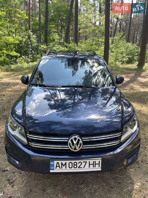 Внедорожник / Кроссовер Volkswagen Tiguan 2016 в Житомире