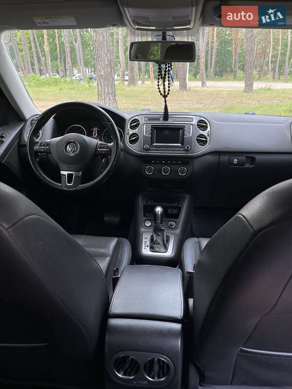 Внедорожник / Кроссовер Volkswagen Tiguan 2016 в Житомире