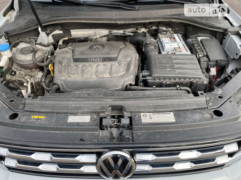 Внедорожник / Кроссовер Volkswagen Tiguan 2017 в Киеве