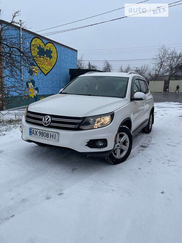 Внедорожник / Кроссовер Volkswagen Tiguan 2012 в Харькове