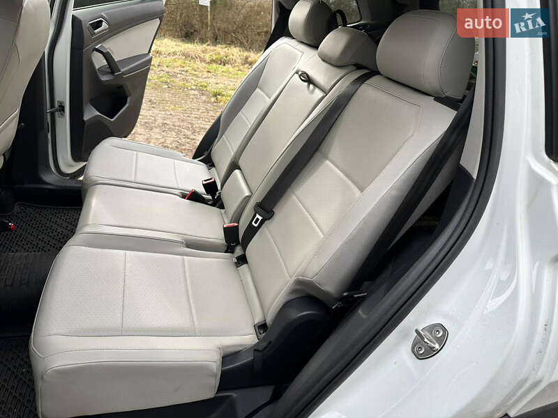 Внедорожник / Кроссовер Volkswagen Tiguan 2017 в Луцке