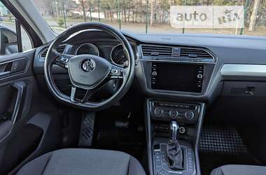 Внедорожник / Кроссовер Volkswagen Tiguan 2018 в Хмельницком