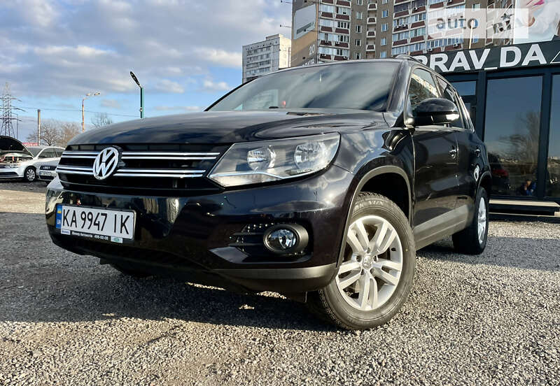 Внедорожник / Кроссовер Volkswagen Tiguan 2015 в Киеве