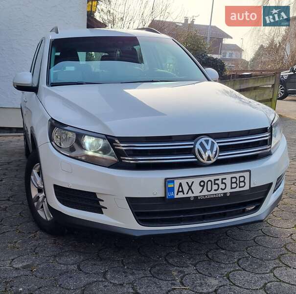 Внедорожник / Кроссовер Volkswagen Tiguan 2017 в Львове