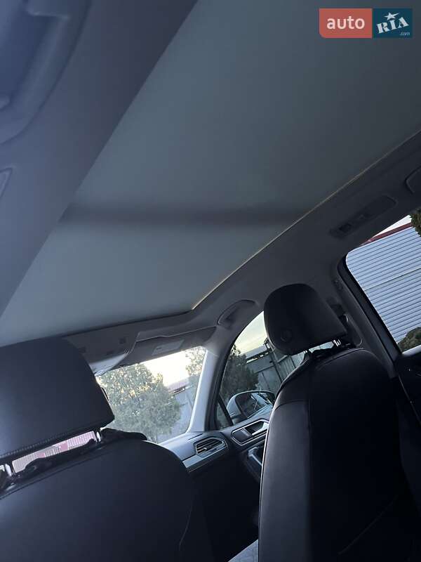 Позашляховик / Кросовер Volkswagen Tiguan 2018 в Харкові