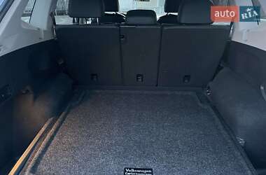 Внедорожник / Кроссовер Volkswagen Tiguan 2018 в 