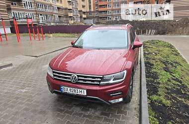 Внедорожник / Кроссовер Volkswagen Tiguan 2018 в Хмельницком