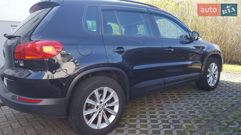 Позашляховик / Кросовер Volkswagen Tiguan 2014 в Харкові