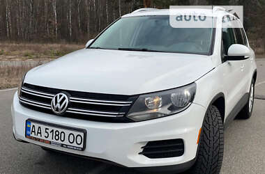 Позашляховик / Кросовер Volkswagen Tiguan 2015 в Києві