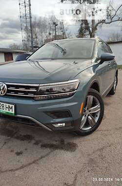 Внедорожник / Кроссовер Volkswagen Tiguan 2019 в Коростене