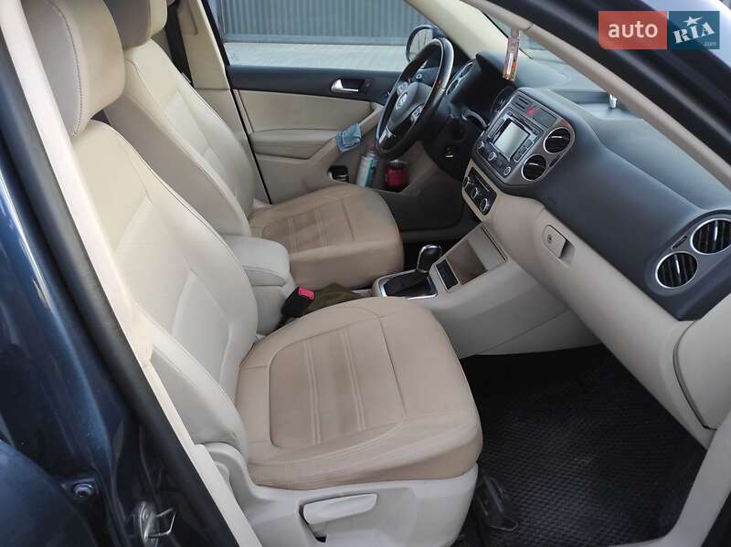 Позашляховик / Кросовер Volkswagen Tiguan 2010 в Тернополі
