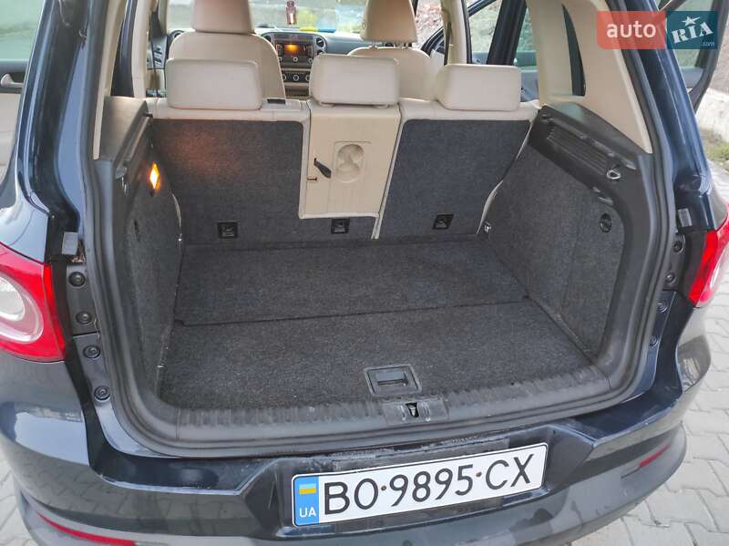 Позашляховик / Кросовер Volkswagen Tiguan 2010 в Тернополі