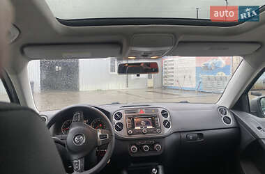 Позашляховик / Кросовер Volkswagen Tiguan 2010 в Львові