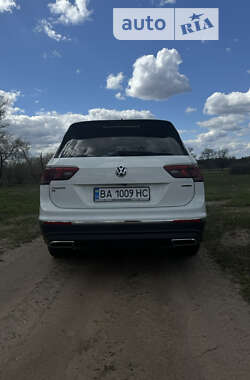 Внедорожник / Кроссовер Volkswagen Tiguan 2021 в Кропивницком