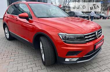 Позашляховик / Кросовер Volkswagen Tiguan 2017 в Житомирі