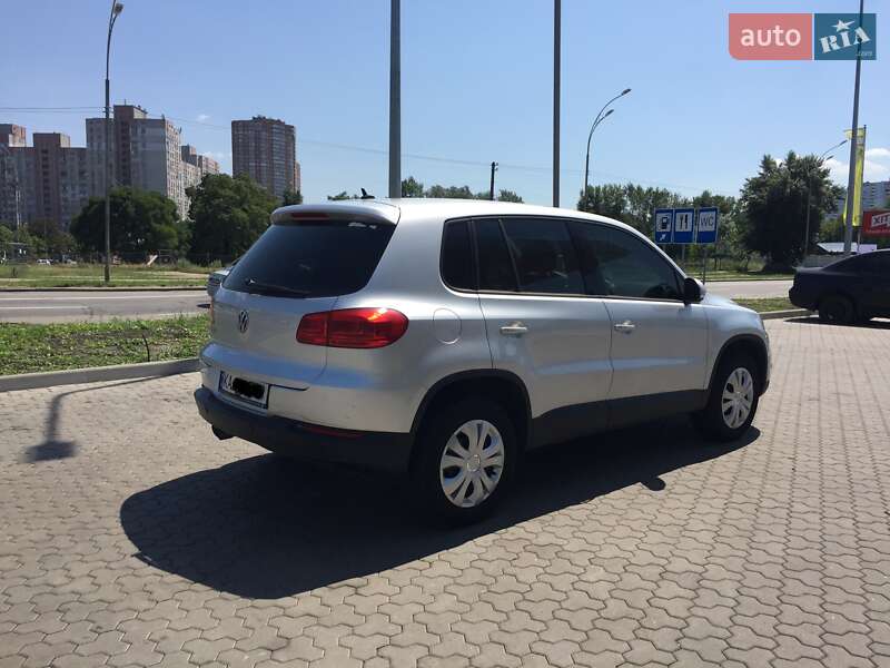 Позашляховик / Кросовер Volkswagen Tiguan 2012 в Києві