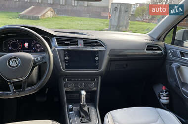 Позашляховик / Кросовер Volkswagen Tiguan 2019 в 