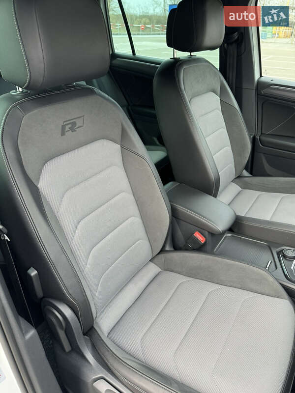 Внедорожник / Кроссовер Volkswagen Tiguan 2017 в Каменском