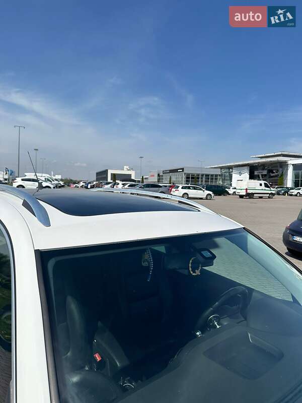 Внедорожник / Кроссовер Volkswagen Tiguan 2011 в Львове