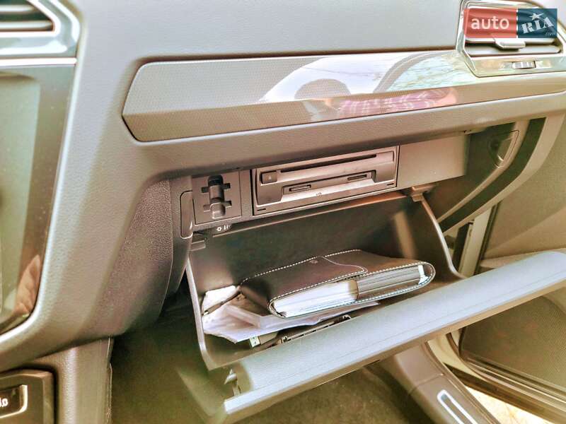 Внедорожник / Кроссовер Volkswagen Tiguan 2018 в Львове фото 8 Внедорожник / Кроссовер Volkswagen Tiguan 2018 в Львове