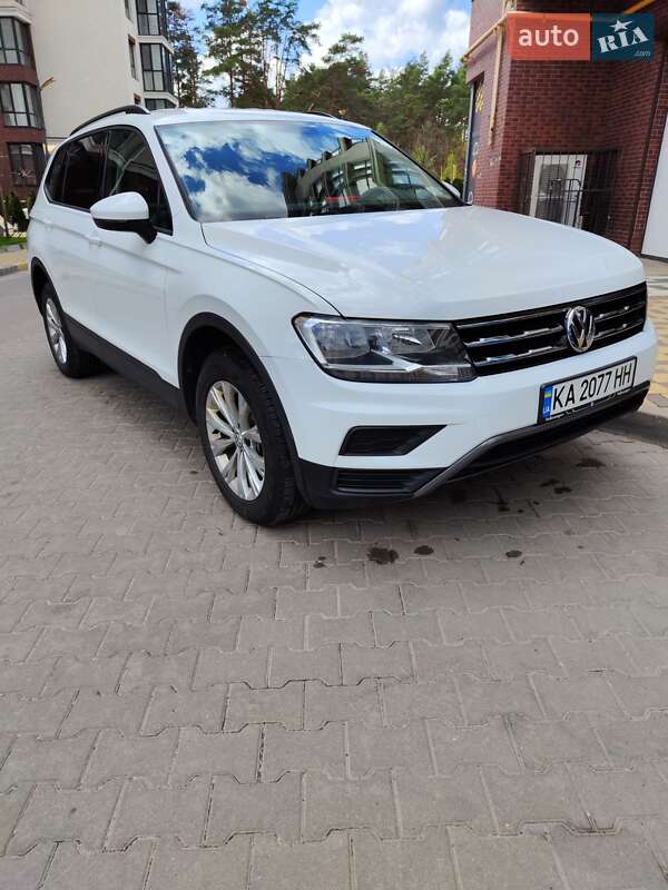 Внедорожник / Кроссовер Volkswagen Tiguan 2018 в Киеве