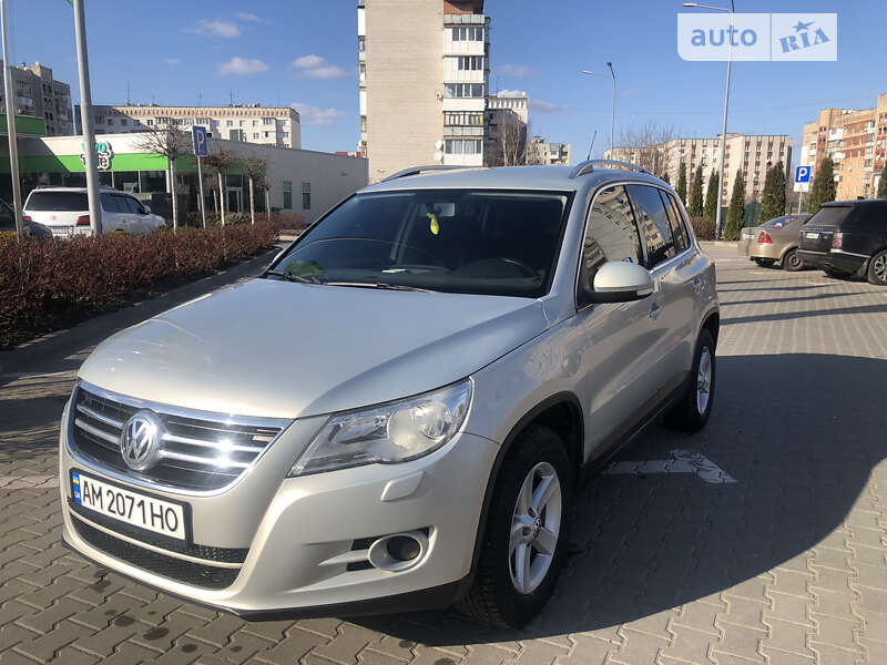 Volkswagen Tiguan 2010 Volkswagen Tiguan 2010