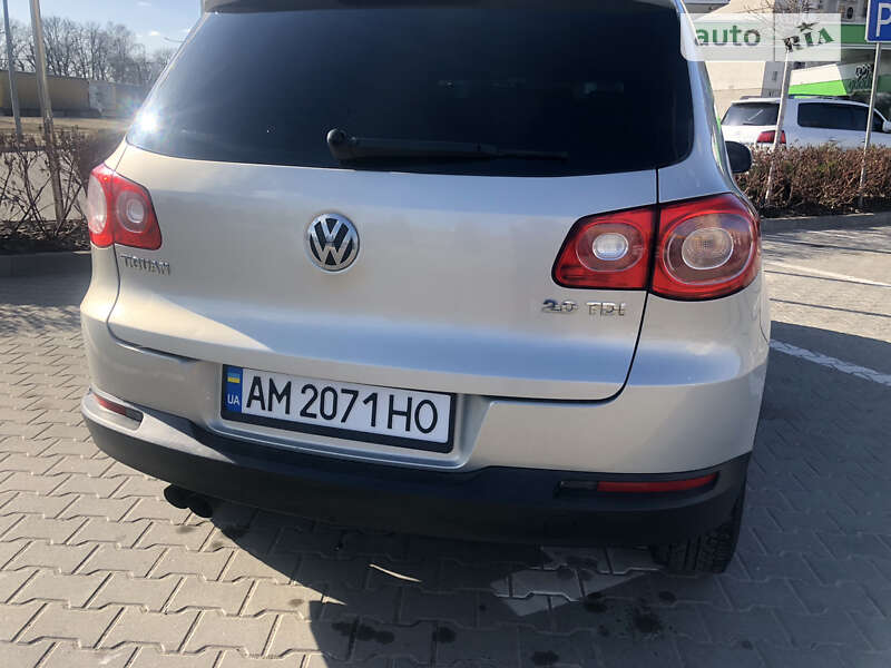Позашляховик / Кросовер Volkswagen Tiguan 2010 в Житомирі