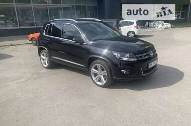 Позашляховик / Кросовер Volkswagen Tiguan 2016 в Дніпрі