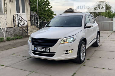 Внедорожник / Кроссовер Volkswagen Tiguan 2011 в Хотине