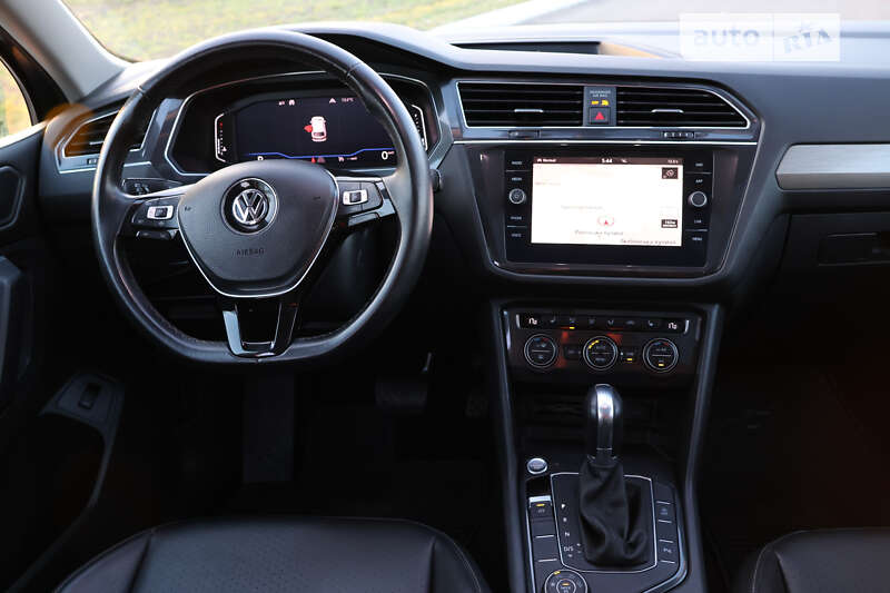 Позашляховик / Кросовер Volkswagen Tiguan 2019 в Рівному