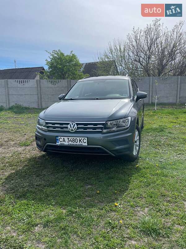Позашляховик / Кросовер Volkswagen Tiguan 2017 в Черкасах фото 4 Позашляховик / Кросовер Volkswagen Tiguan 2017 в Черкасах