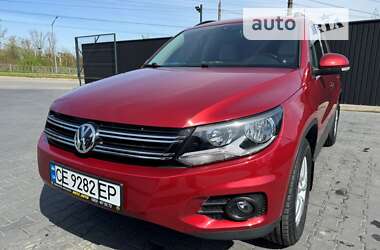 Внедорожник / Кроссовер Volkswagen Tiguan 2015 в Черновцах