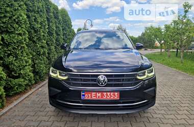Внедорожник / Кроссовер Volkswagen Tiguan 2021 в Черновцах