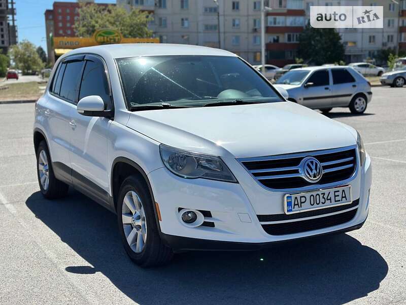 Позашляховик / Кросовер Volkswagen Tiguan 2010 в Запоріжжі