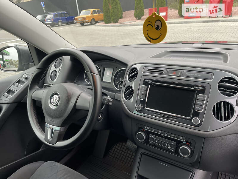 Внедорожник / Кроссовер Volkswagen Tiguan 2015 в Черкассах