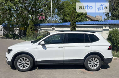 Позашляховик / Кросовер Volkswagen Tiguan 2019 в Одесі