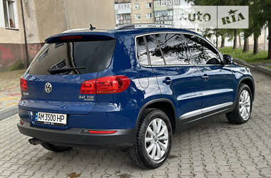 Внедорожник / Кроссовер Volkswagen Tiguan 2011 в Звягеле