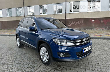 Позашляховик / Кросовер Volkswagen Tiguan 2011 в Звягелі