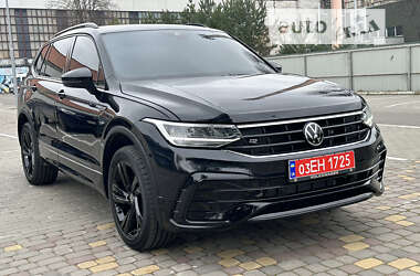 Позашляховик / Кросовер Volkswagen Tiguan 2023 в Луцьку