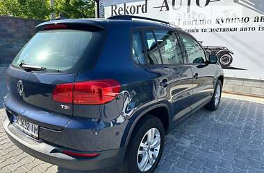 Внедорожник / Кроссовер Volkswagen Tiguan 2016 в Ровно