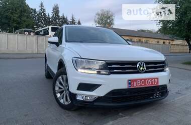 Внедорожник / Кроссовер Volkswagen Tiguan 2018 в Ровно