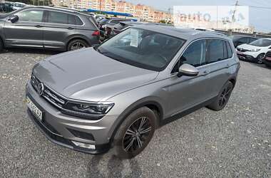 Внедорожник / Кроссовер Volkswagen Tiguan 2017 в Ровно