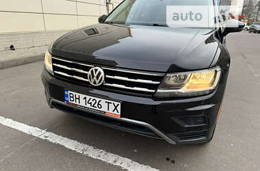 Внедорожник / Кроссовер Volkswagen Tiguan 2019 в Одессе