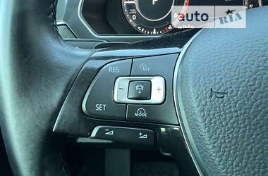 Внедорожник / Кроссовер Volkswagen Tiguan 2017 в Бердичеве
