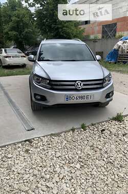 Внедорожник / Кроссовер Volkswagen Tiguan 2015 в Тернополе