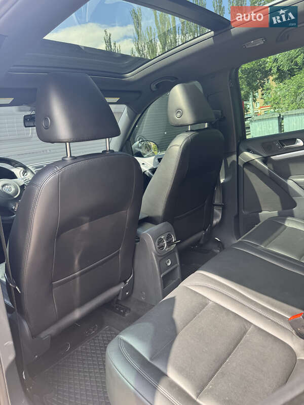 Внедорожник / Кроссовер Volkswagen Tiguan 2014 в Кривом Роге