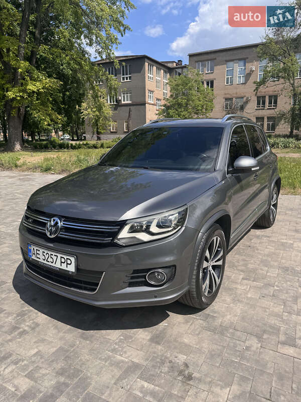 Внедорожник / Кроссовер Volkswagen Tiguan 2014 в Кривом Роге