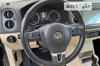 Внедорожник / Кроссовер Volkswagen Tiguan 2014 в Радивилове